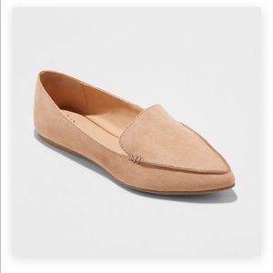 Tan flats